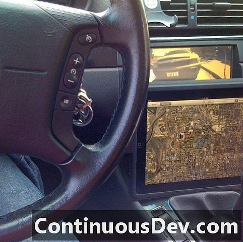 वाहनांसाठी क्लाउड संगणन: उद्या हाय-टेक कार