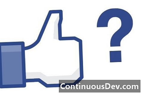 INFOGRĀFIJA: Facebook mainīgā konfidencialitātes politika
